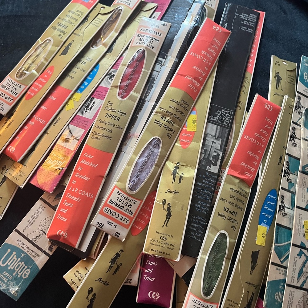 Vintage Assorted Zipper Collection - 60s 70s lot of 30